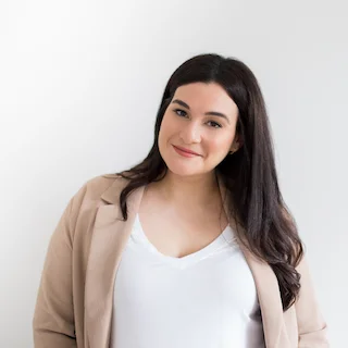 Dr. Miriam Kirmayer