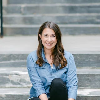 Elizabeth Earnshaw