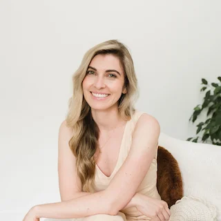 Dr. Cassidy Freitas